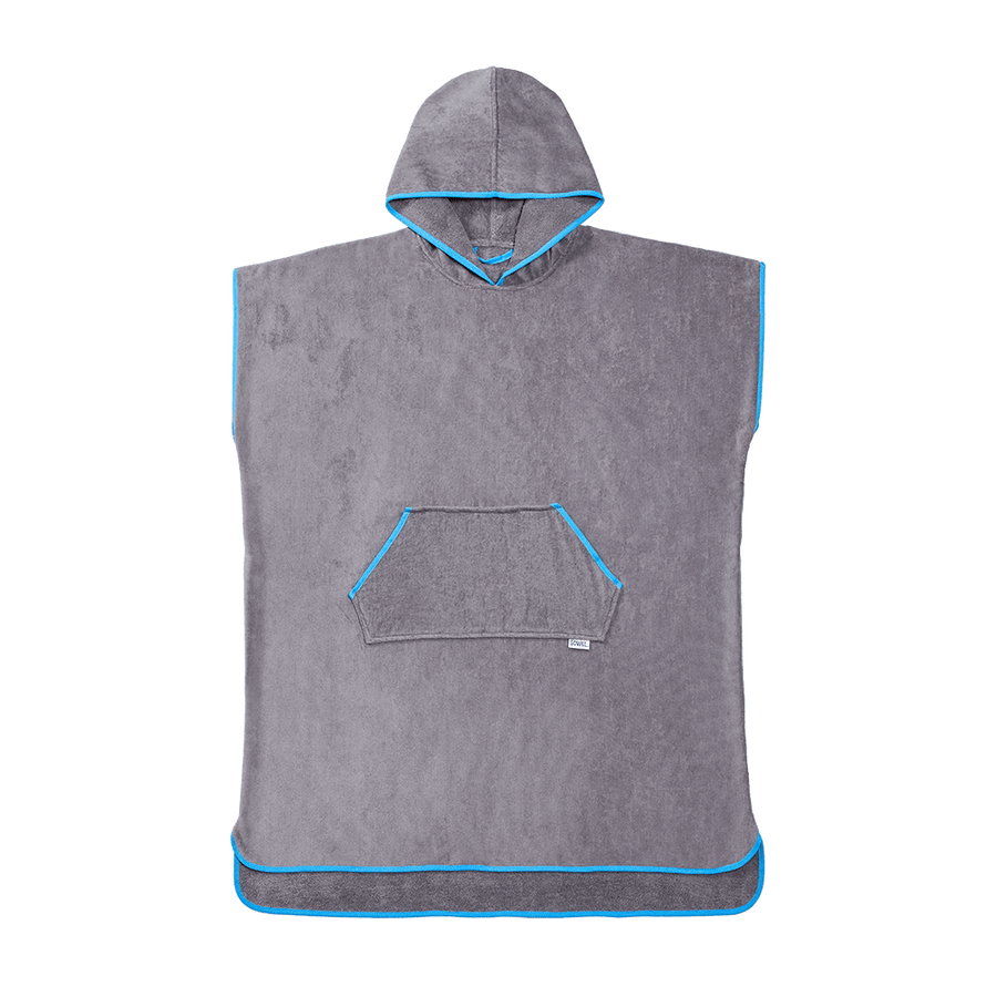 Surfponcho aus Bio-Baumwolle in Grau mit Blau – Vorderansicht