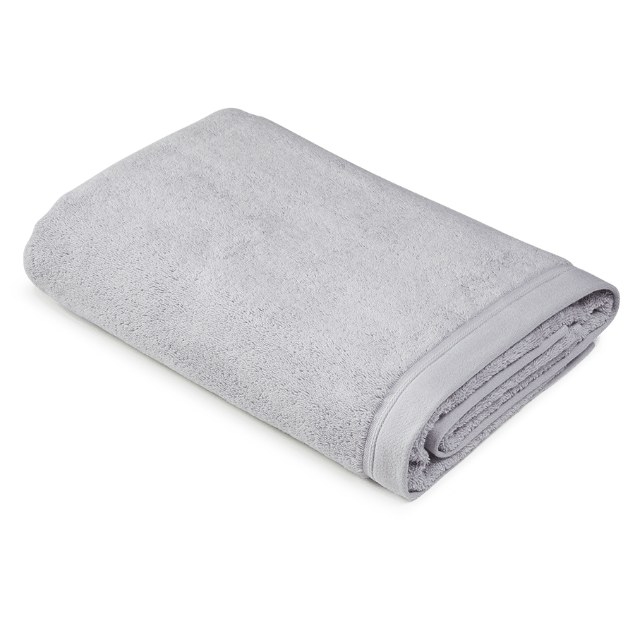 Badetuch 100x150 cm aus Bio-Baumwolle in Hellgrau – gefaltet