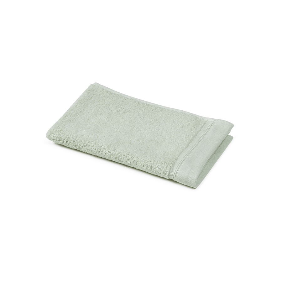 Gästehandtuch 30x50 cm aus Bio-Baumwolle in Mint – gefaltet