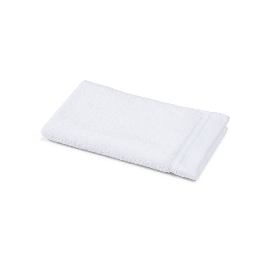 Gästehandtuch 30x50 cm aus Bio-Baumwolle in Weiß – gefaltet