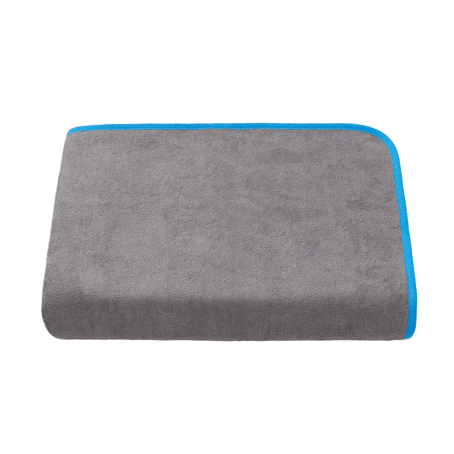 Sauna- und Strandtuch 80x220 cm aus Bio-Baumwolle in Grau mit Blau – ausgebreitet